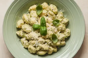 Creamy Pesto Chicken Gnocchi