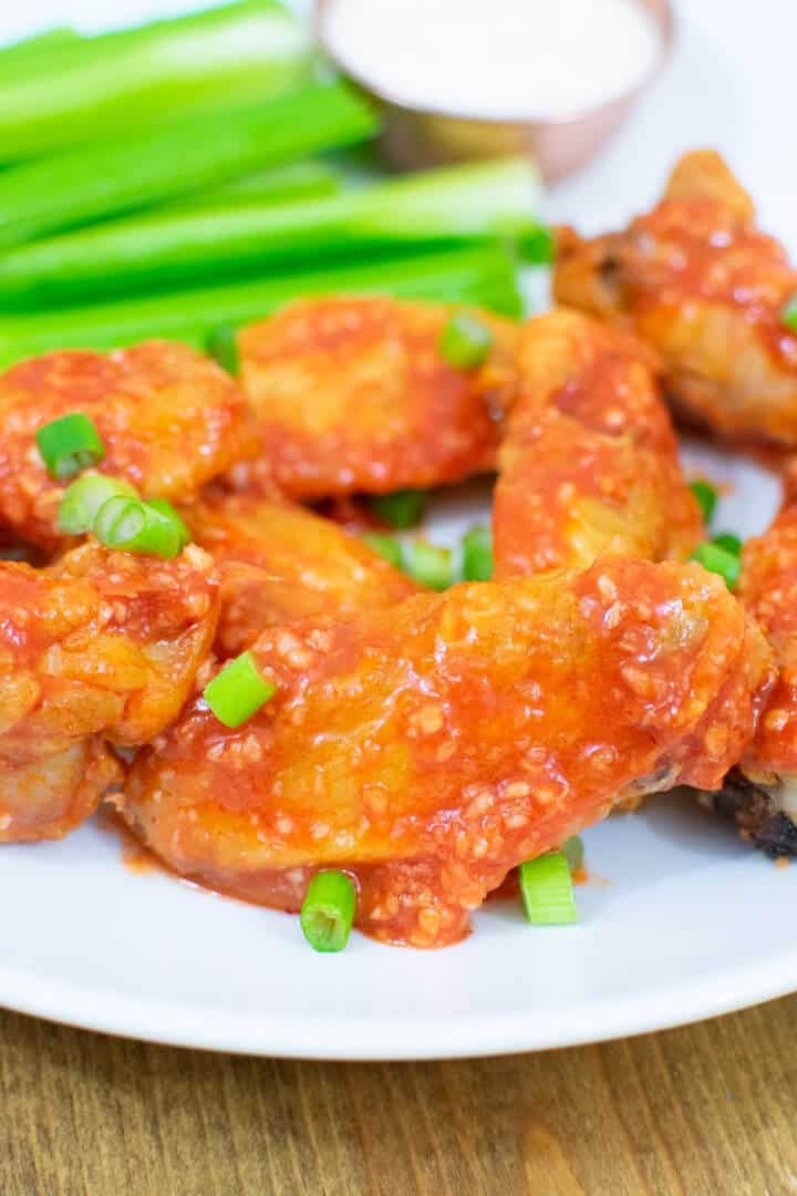 Hot Garlic Air Fryer Chicken Wings