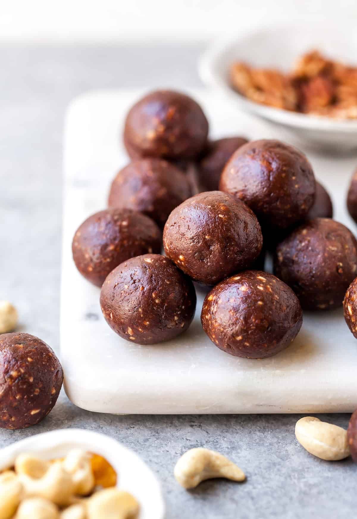 vegan friendly chocolate energy bites