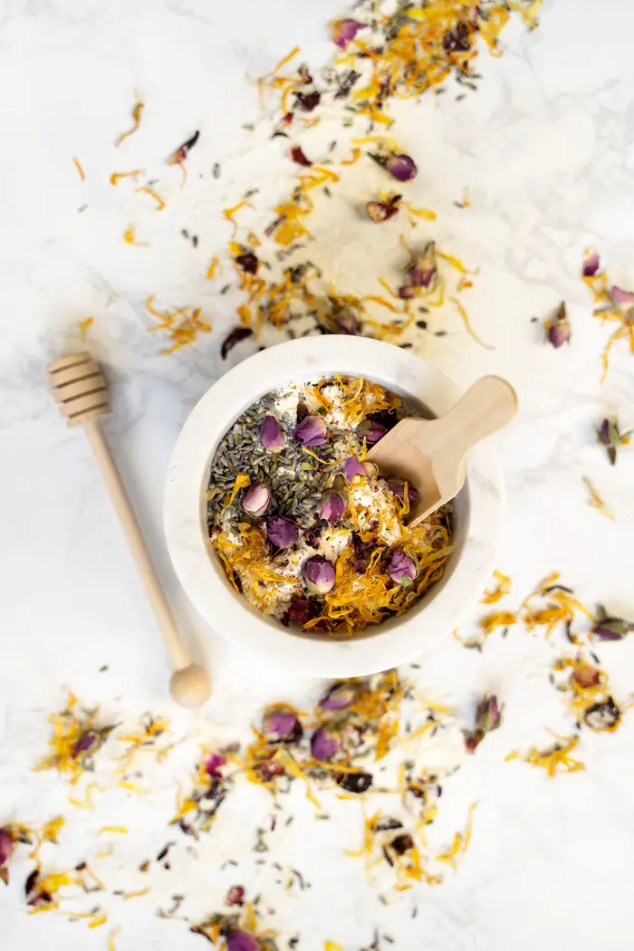 Honeyed Floral Milk Bath Tea