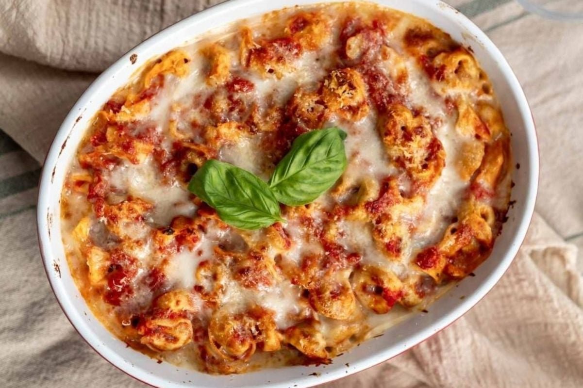 Cheesy Baked Tortellini