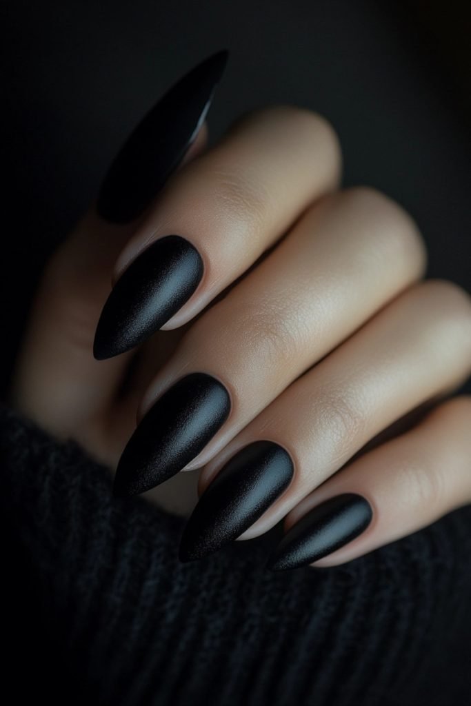 17 Bold Black Nails Inspo for Instant Glam 17 Bold Black Nails Inspo for Instant Glam - pinchofglam.com 17 bold black nails inspo for instant glam black nails inspo mixed textures